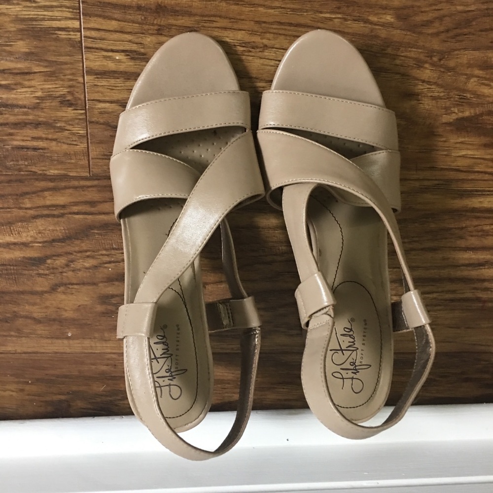 Life Stride sandals